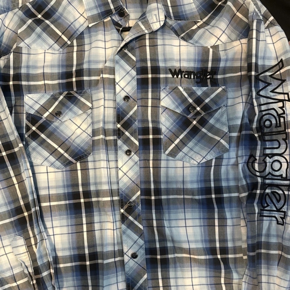 Wrangler long sleeve shirt